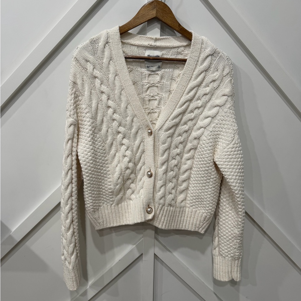 Abercrombie & Fitch White Cable Knit Cardigan - Picture 2 of 6